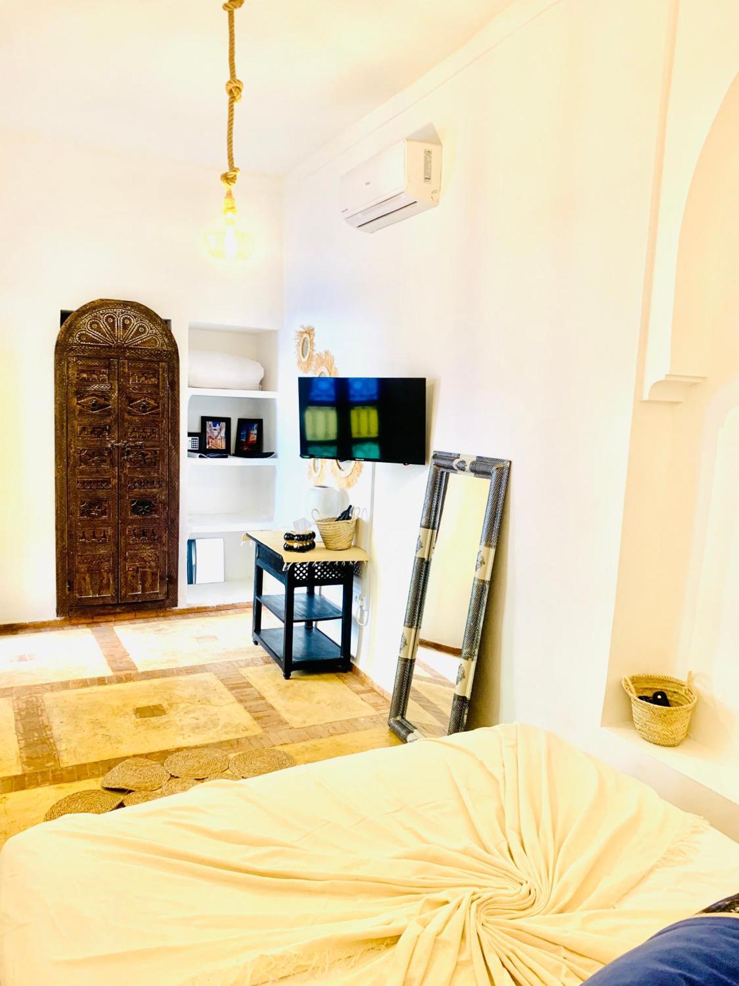 Riad Darna 4 Chambres Avec Piscine Et Petit Dejeuner מרקש מראה חיצוני תמונה